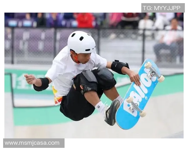 深圳滑板队在滑板比赛经验排行榜中荣获第三名展现实力与潜力 深圳滑板队在滑板比赛经验排行榜中荣获第三名展现实力与潜力